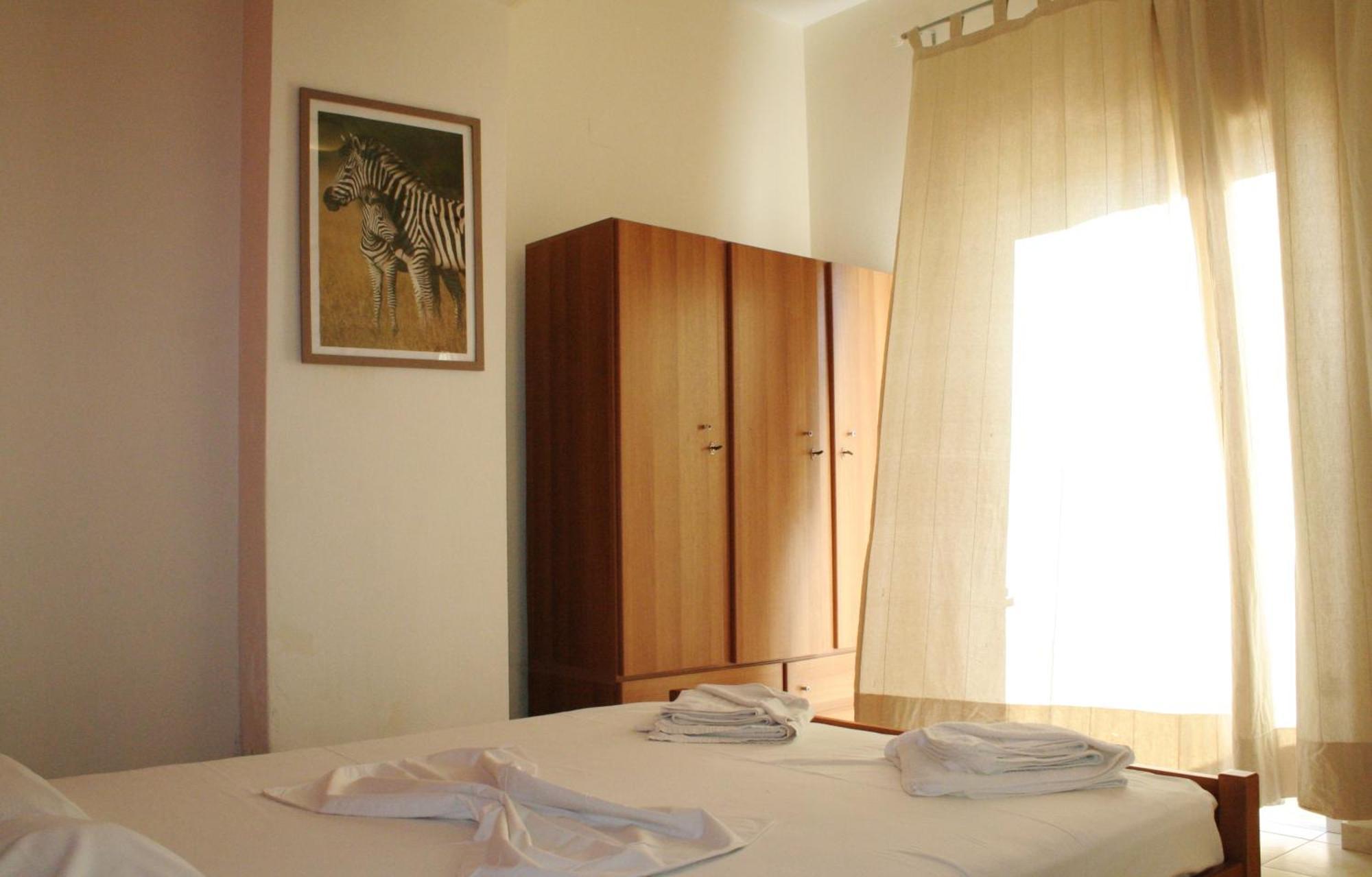 Flisvos Rooms Palaiochora Pokoj fotografie